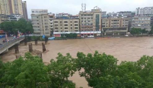 玻璃感應門雨天切斷電源